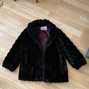Faux fur coat in dark brown. Oversized. Vintage.